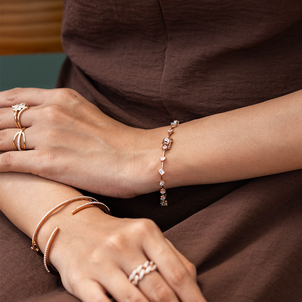 Open Silhouette Diamond Bracelet