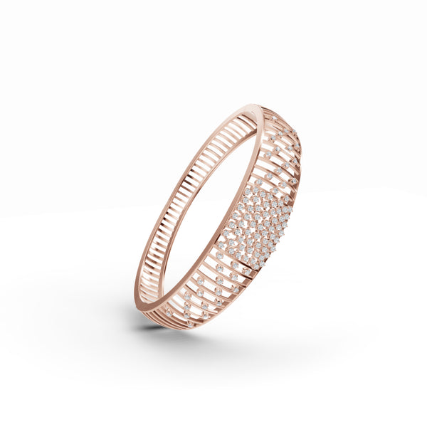 Cascading Diamonds Mesh Bracelet