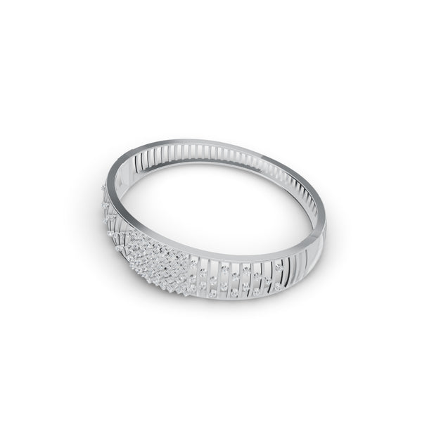Cascading Diamonds Mesh Bracelet