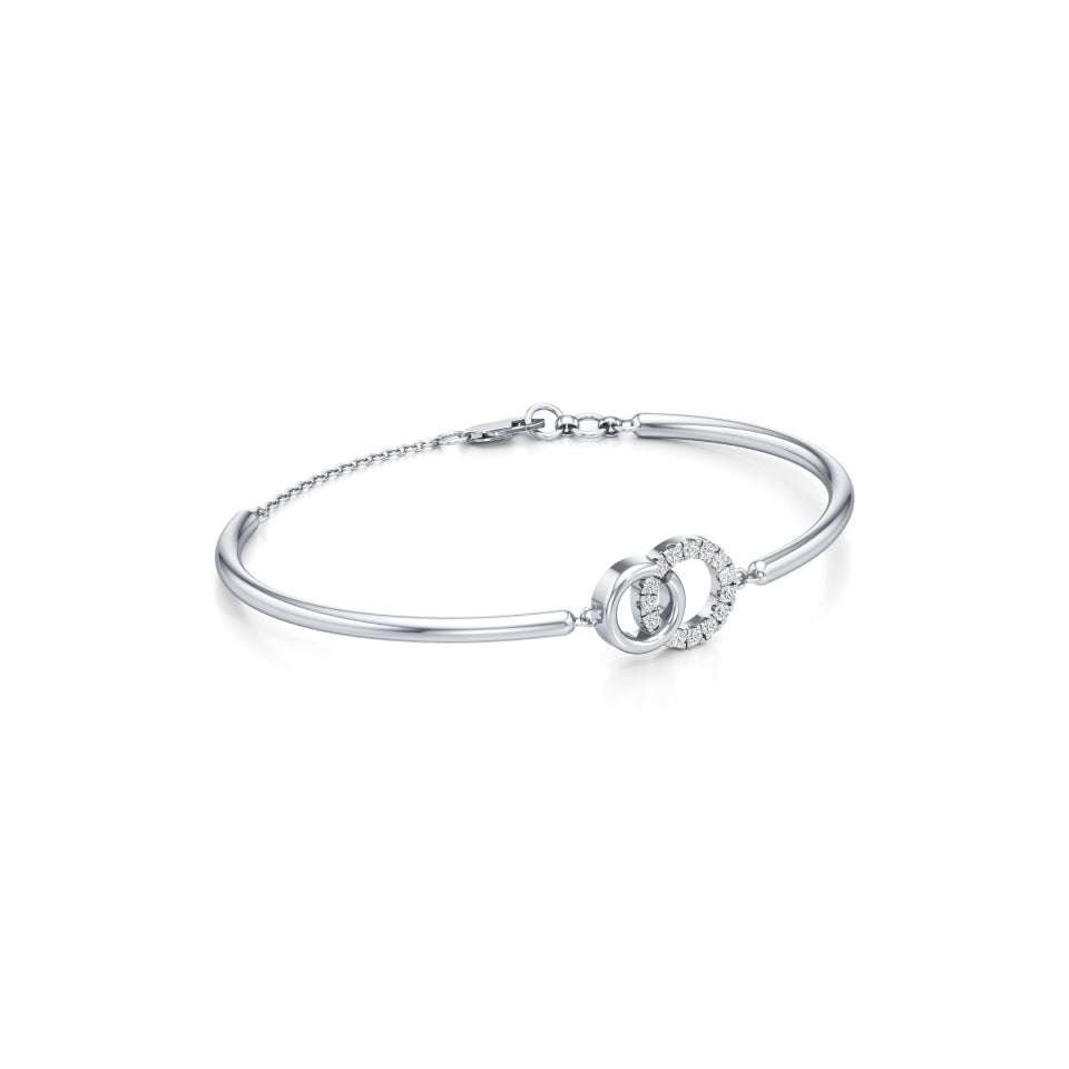 Interlinked Circles Diamond Bracelet