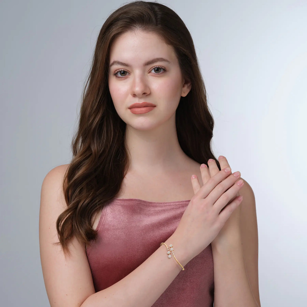 Chic 4-Floret Bloom Diamond Bracelet